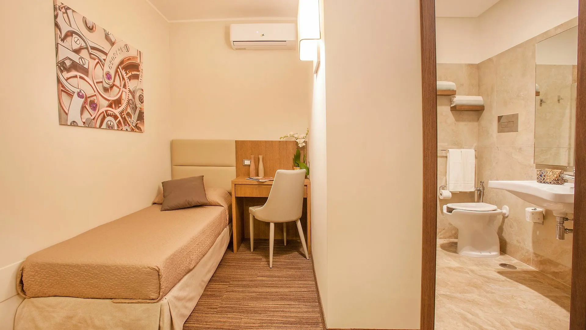 B&B Dimora San Felice Naples Bed & Breakfast
